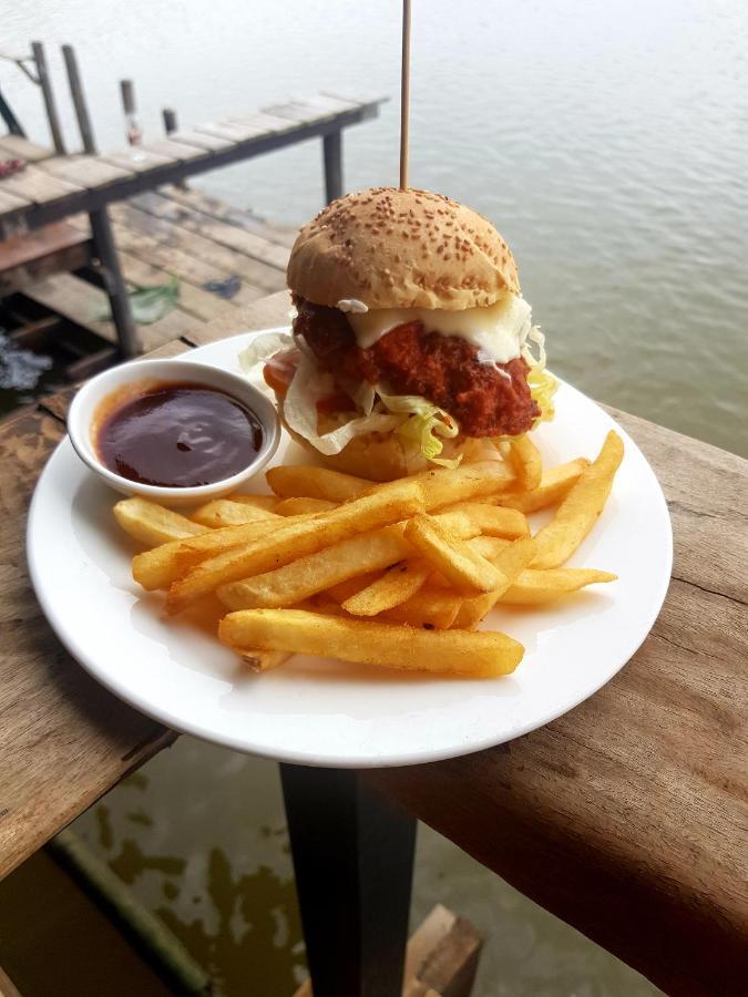 贡布 The Hideaway酒店 外观 照片