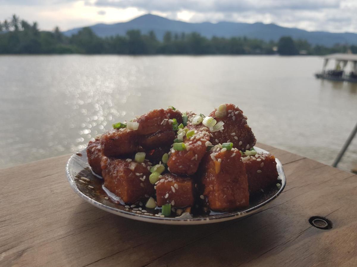 贡布 The Hideaway酒店 外观 照片